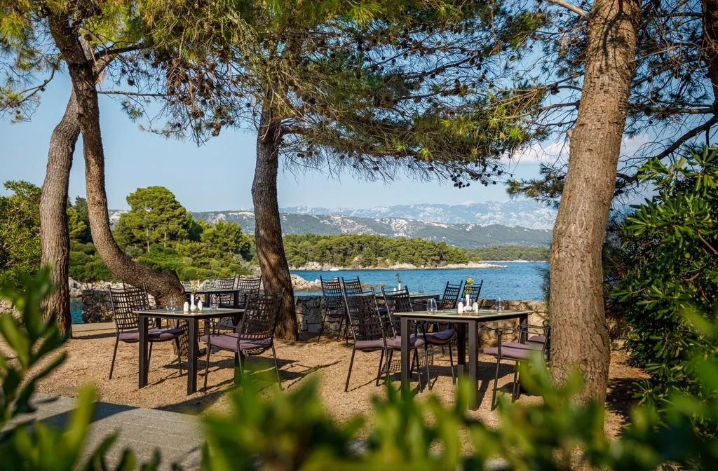 Kvarner Insel Rab Valamar Hotel Carolina Und Villas Restaurant Aussen