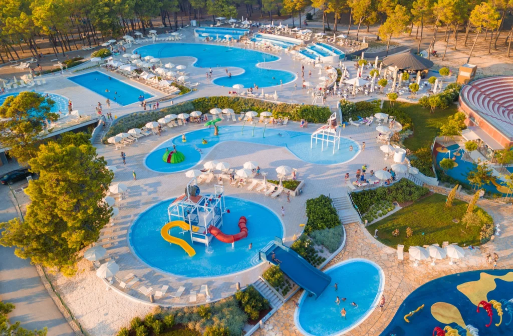 Ferienanlage Zaton Pools Von Oben