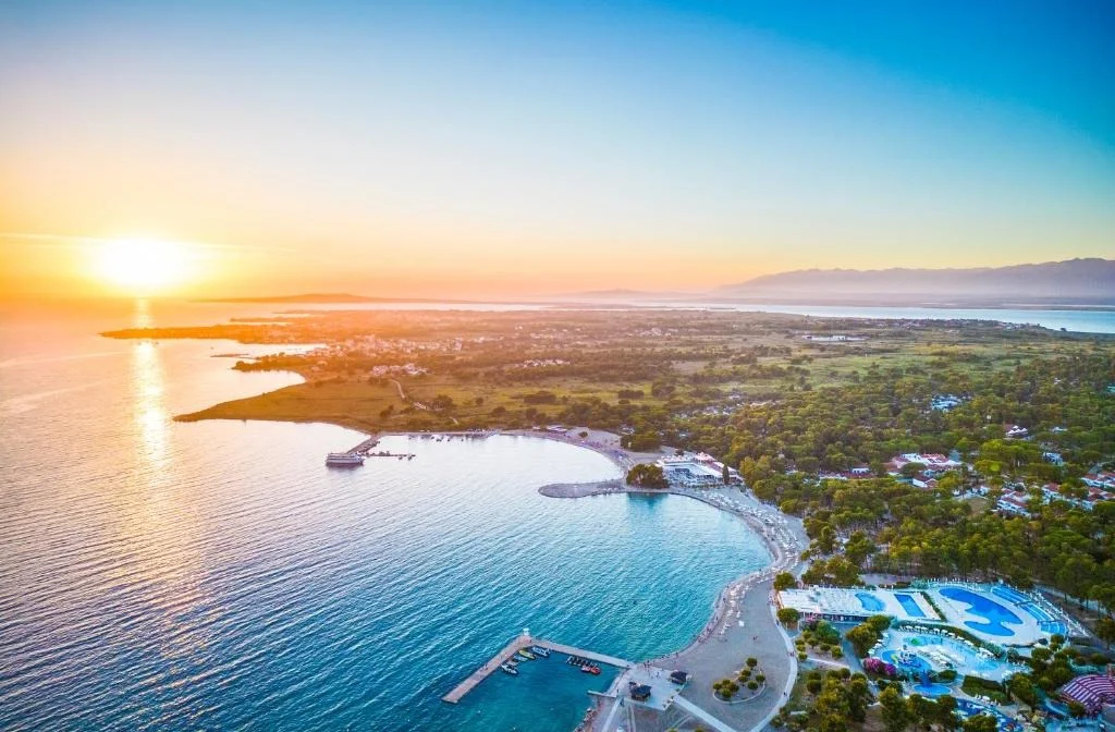 Ferienanlage Zaton Aussenansicht Von Oben Sonnenuntergang