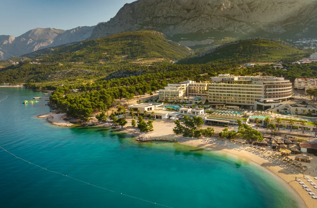 Aminess Khalani Hotel Makarska Aussenansicht Croaticum Kroatien