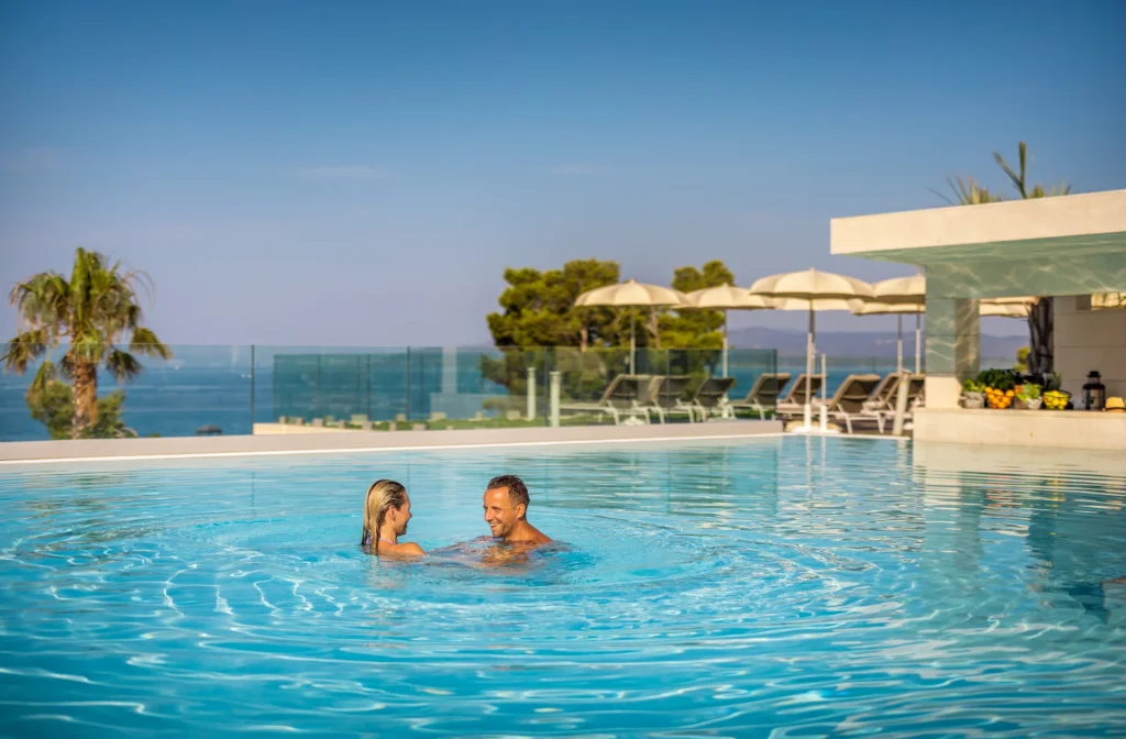 Aminess Khalani Hotel Makarska Poolbar Croaticum Kroatien