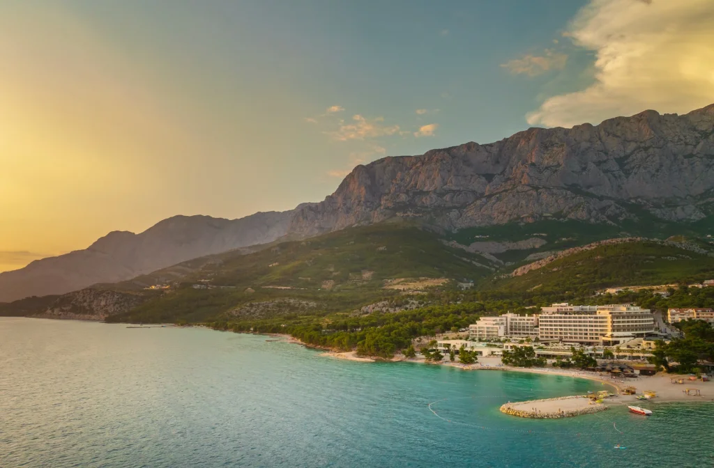 Aminess Khalani Hotel Makarska Aussenansicht Biokovo Croaticum Kroatien