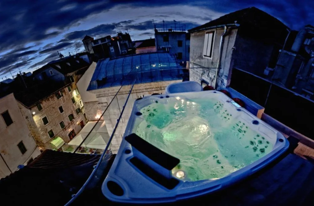 Split Luxury Hotel Jupiter Whirlpool