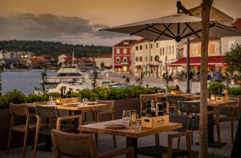 Mitteldalmatien Insel Hvar Stari Grad Hvar Places Hotel By Valamar Restaurant Ortschaft