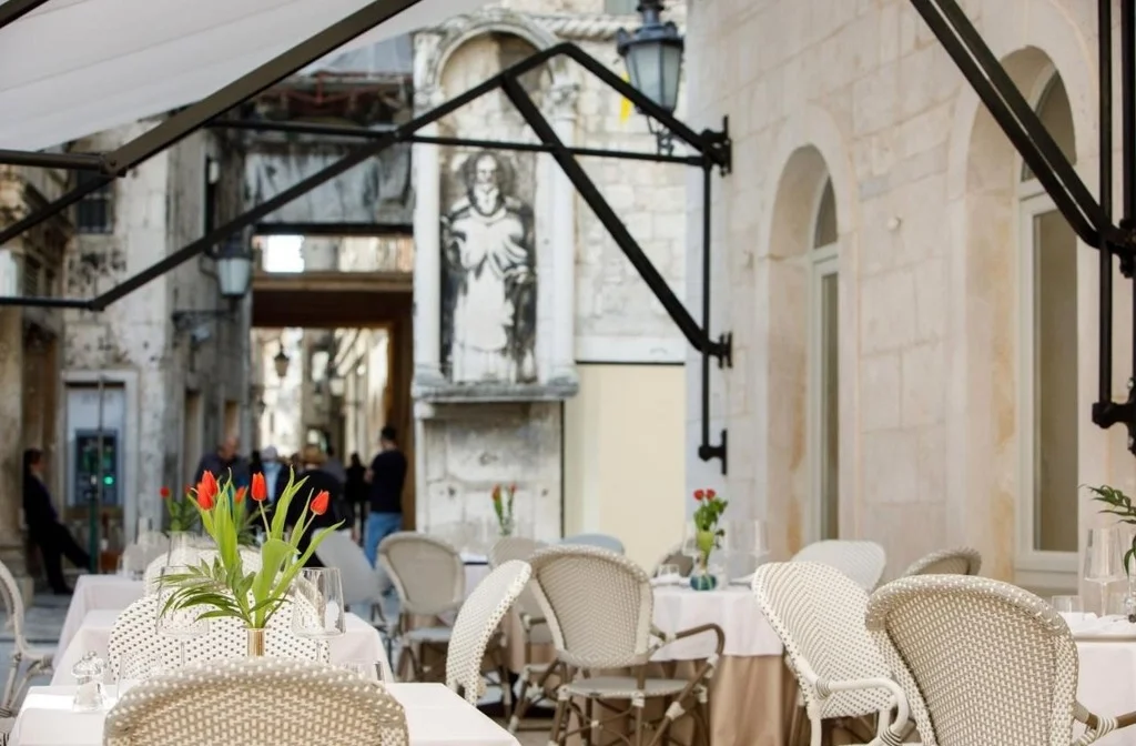 Mitteldalmatien Split Heritage Hotel Santa Lucia Restaurant Aussen