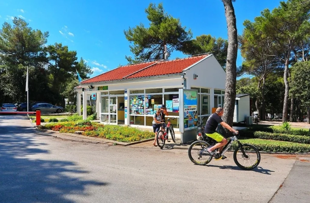 Kroatien Mobilehome Norddalmatien Biograd Na Moru Camp Park Soline Aussenansicht