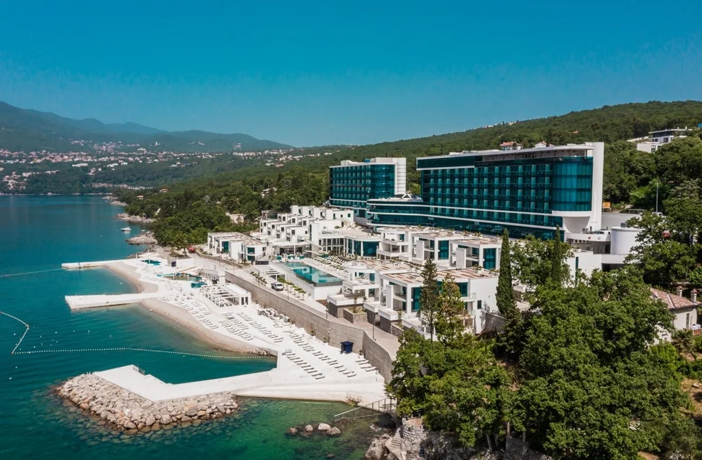 Kvarner Bucht Rijeka Hotel Hilton Rijeka Costabella Beach Resort And Spa Aussenansicht