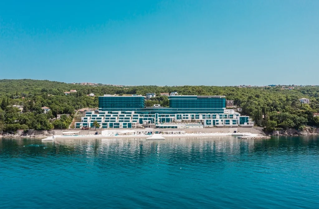 Kvarner Bucht Rijeka Hotel Hilton Rijeka Costabella Beach Resort And Spa Aussenansicht