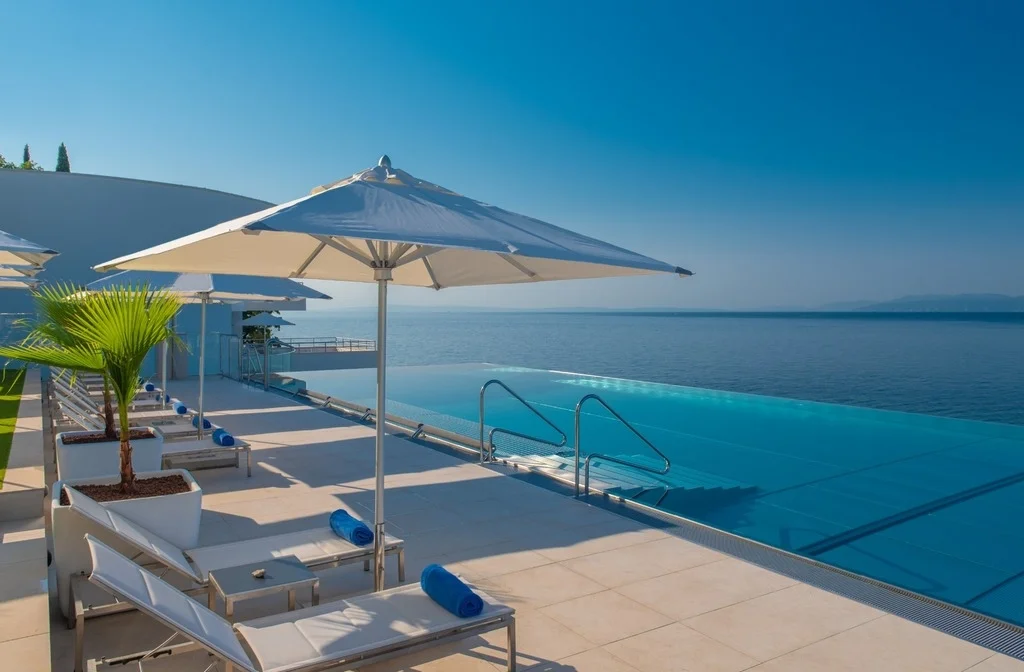 Kvarner Bucht Rijeka Hotel Hilton Rijeka Costabella Beach Resort And Spa Aussenpool