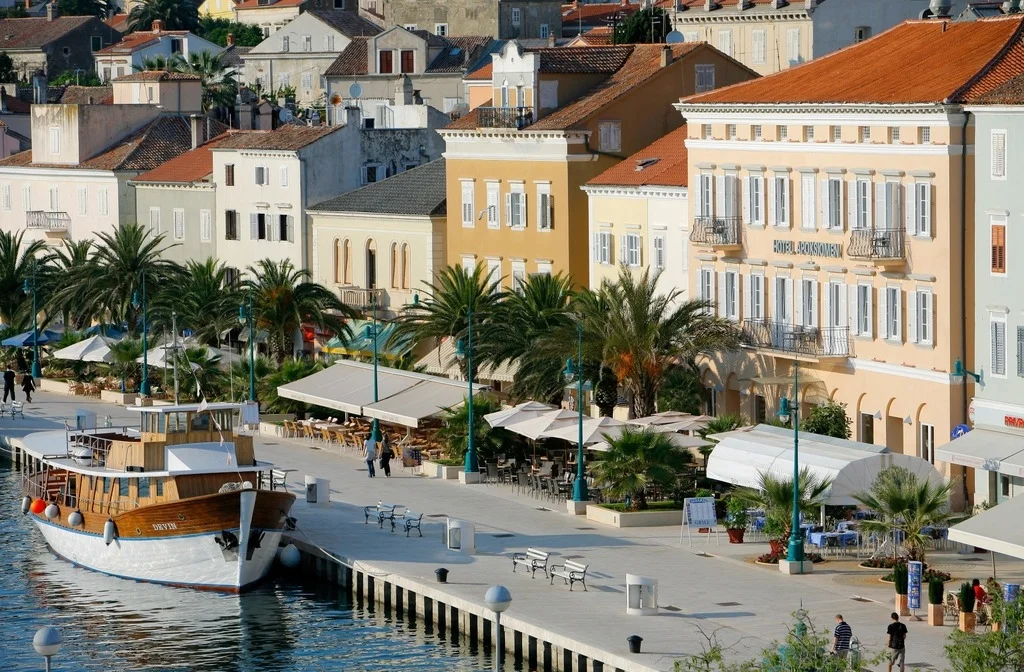 Kvarner Bucht Insel Losinj Mali Losinj Apoksiomen Boutique Hotel Aussenansicht