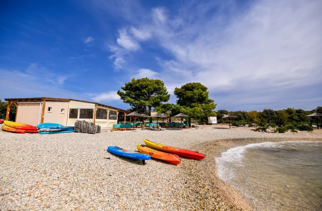 Camping Ugljan Resort Mobilehomes Kroatien Strand