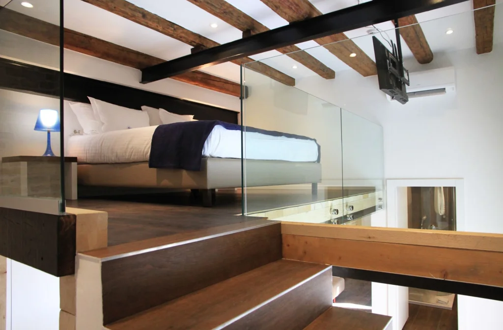 Azur Palace Luxury Rooms Split Suite Bett Trepen Tv