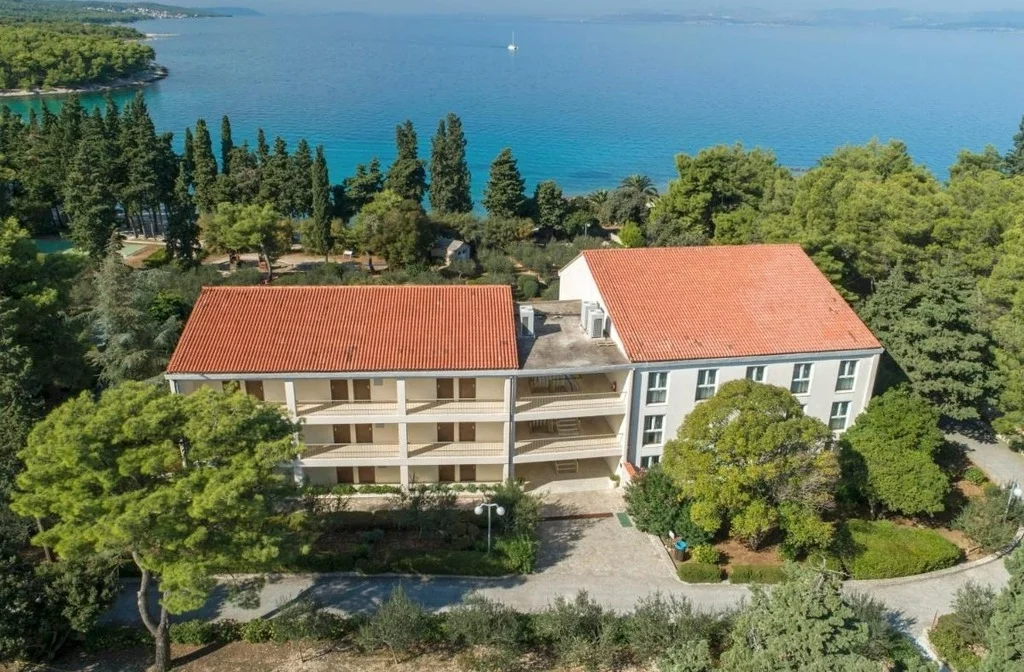 Supetar Insel Brac Resort Labranda Velaris Village Von Hinten