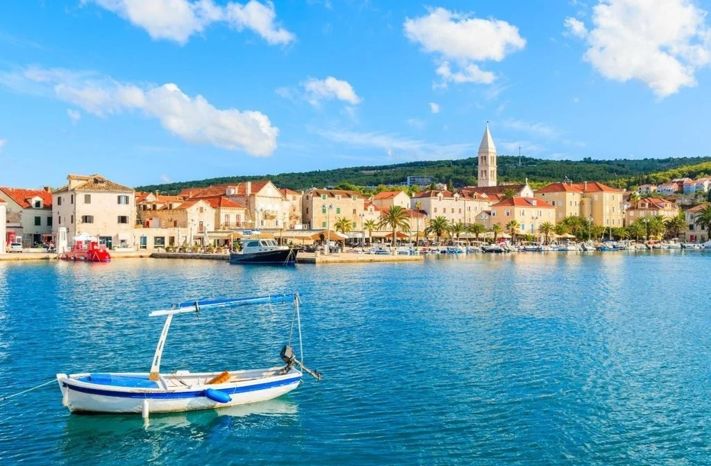 Kroatien Dalmatien Insel Brac Supetar Labranda Velaris Resort Supetar Altstadt
