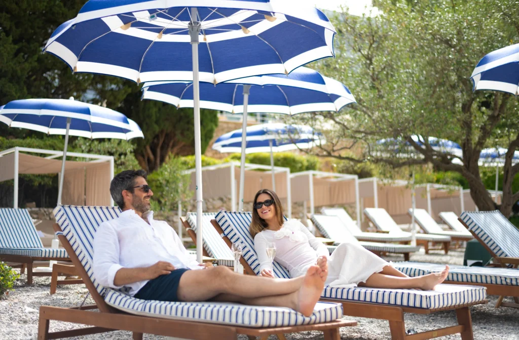 Bluesun Hotel Marina Brela Strand Liegestuhl