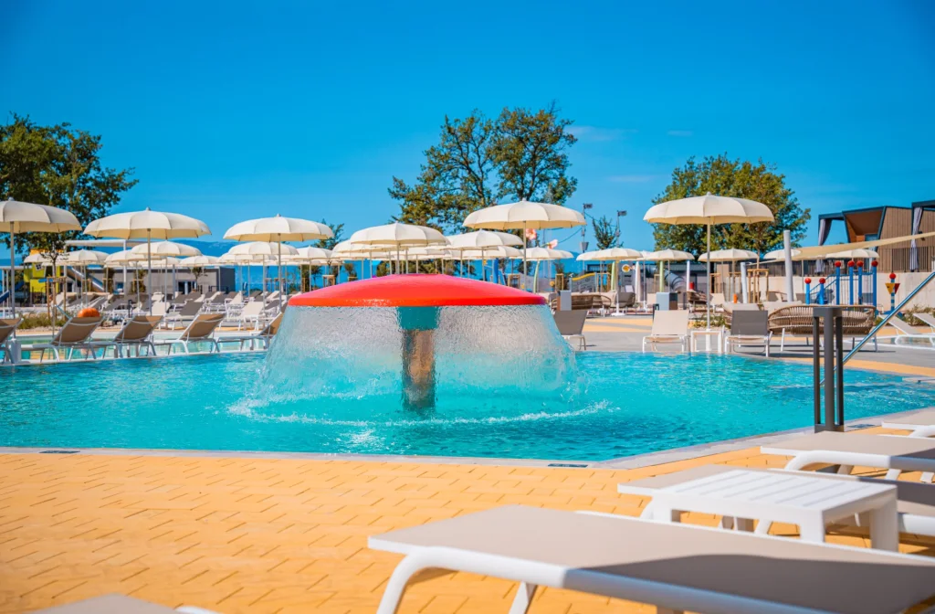 Aminess Style Glamping Villas Holiday Homes Atea Kinderpool Liegestuhl