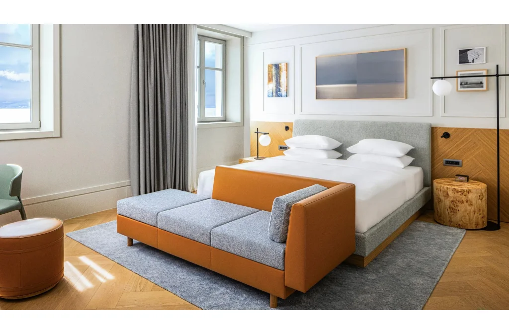 Hyatt Regeny Zadar Doppelzimmer Kingsizebett Meerblick Bett Sofa