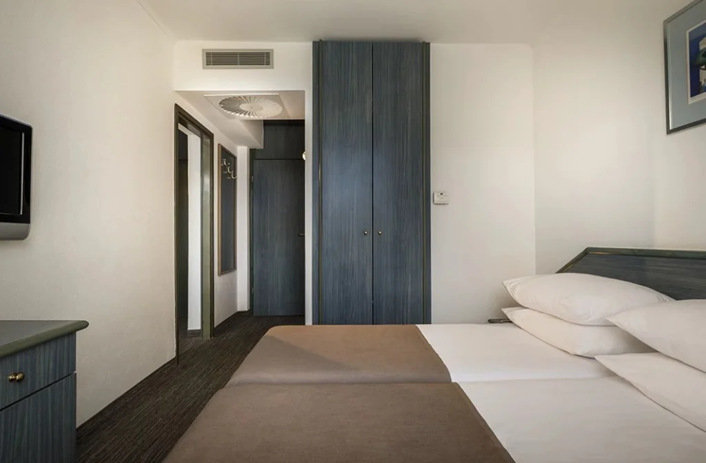 Laguna Maradiso Hotel Aminess Doppelzimmer Standard Bett