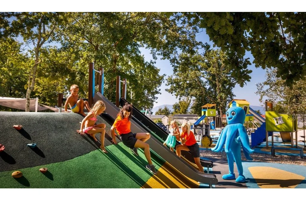 Aminess Younique Gaia Green Villas Kinder Spielplatz