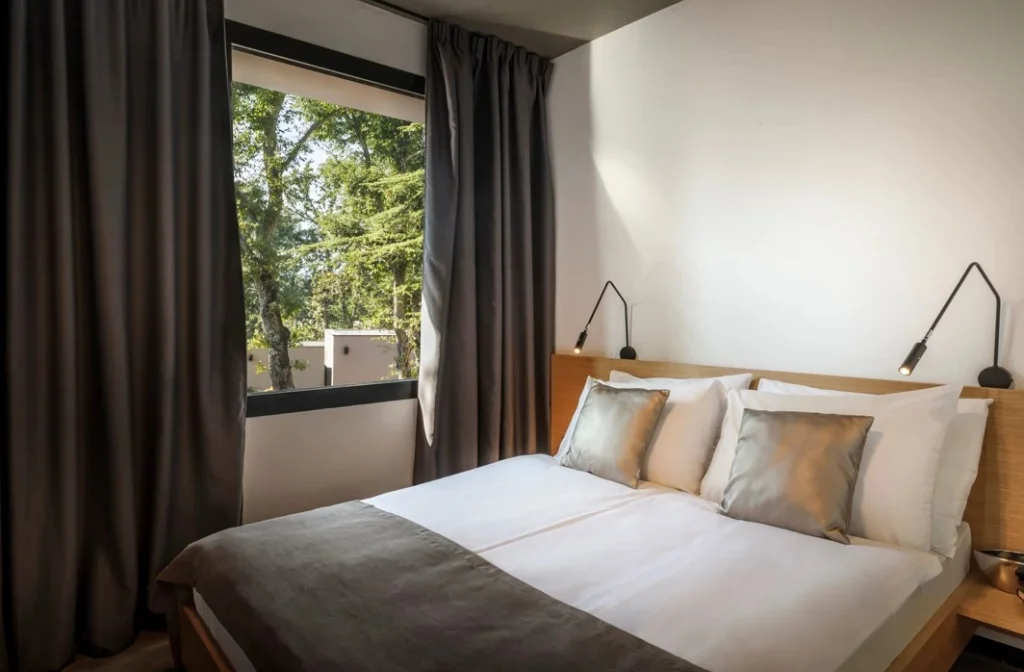 Aminess Younique Gaia Green Villas Villa Salvia Bett Fenster