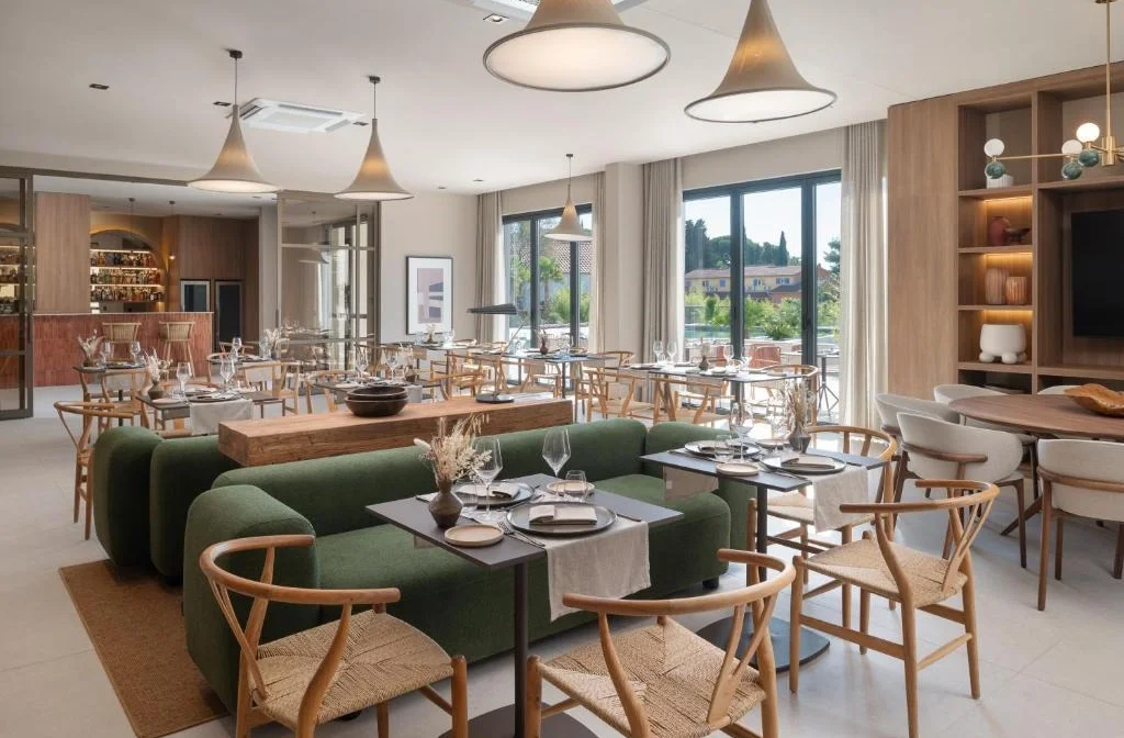 Molum Hotel Sveti Filip Jakov Restaurant Sofa