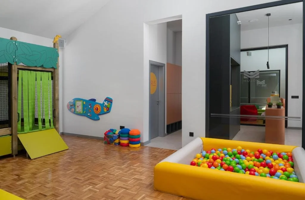 Molum Hotel Sveti Filip Jakov Kinderraum
