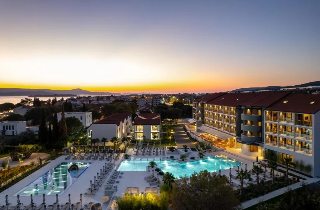 Molum Hotel Sveti Filip Jakov Aussenansicht Sonnenuntergang