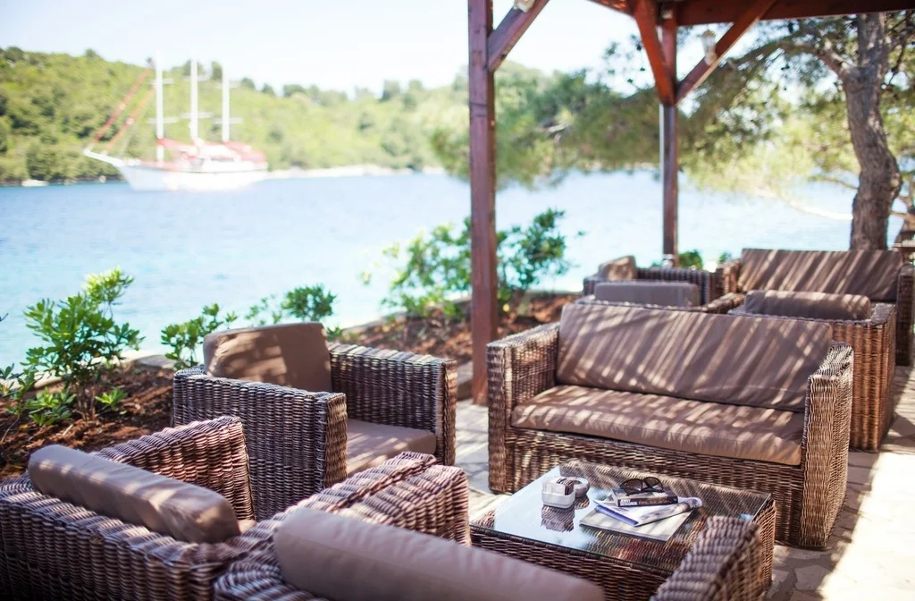 Sueddalmatien Insel Mljet Hotel Odisej Beachbar