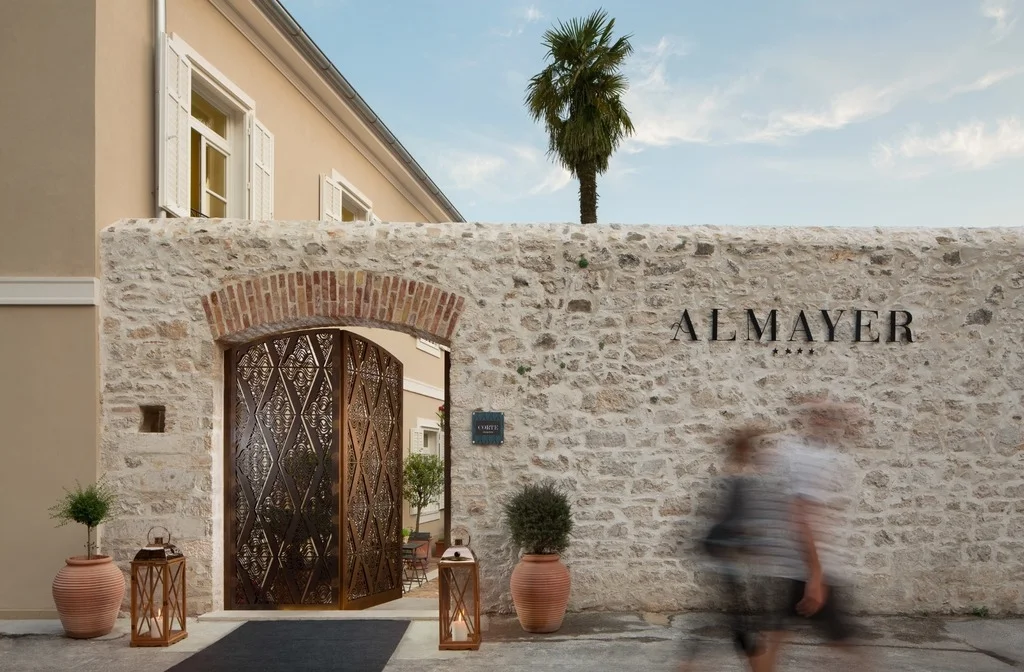 Zadar Hotel Almayer Aussen