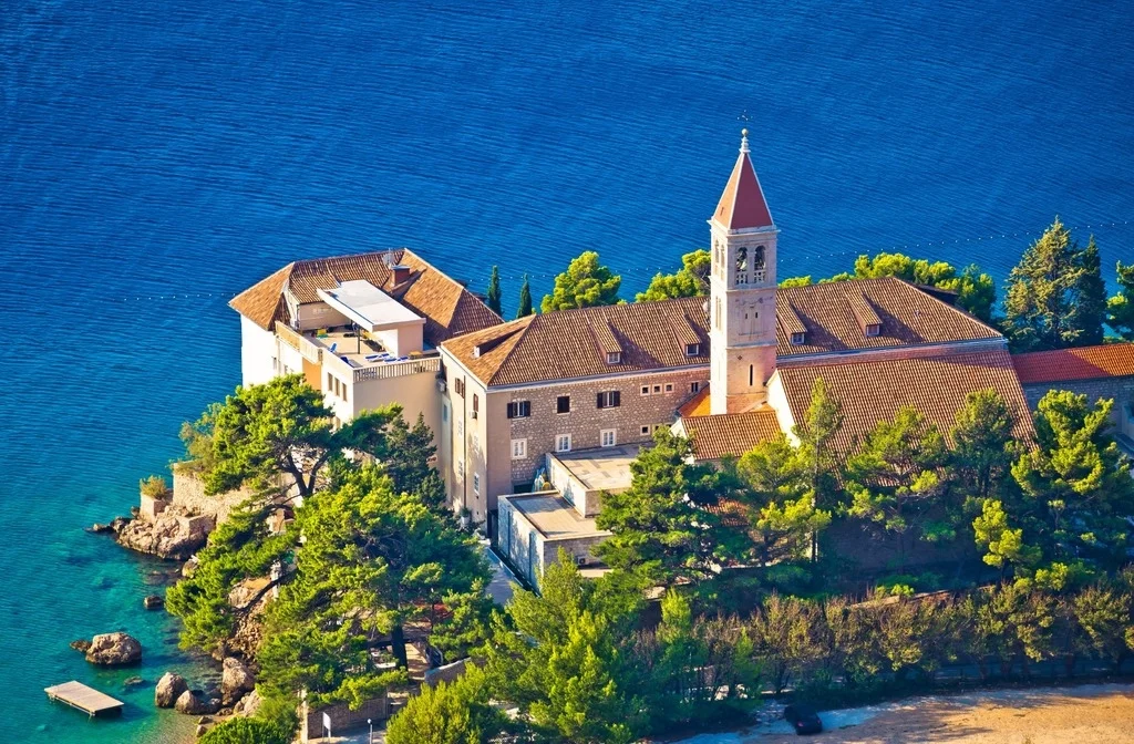 Kroatien Dalmatien Insel Brac Bol Kloster