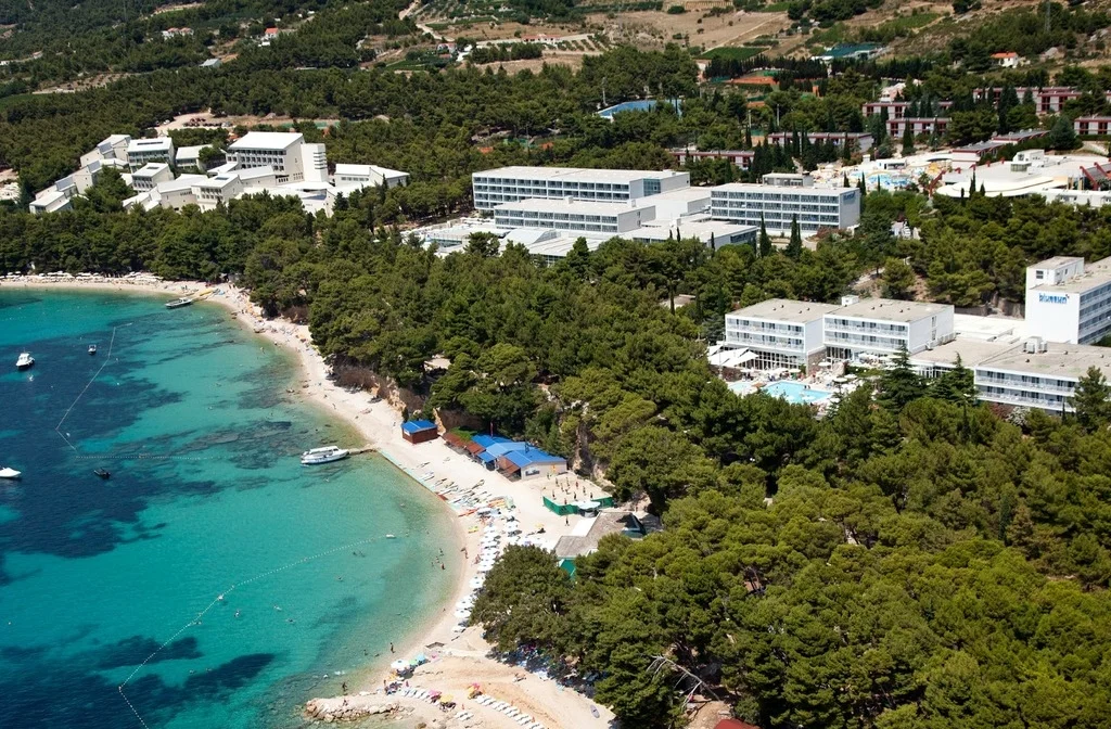 Kroatien Dalmatien Insel Brac Bol Bluesun Hotel Borak Strand
