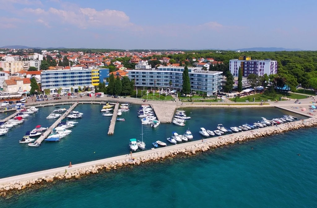 Norddalmatien Biograd Na Moru Hotel Ilirija Aussen