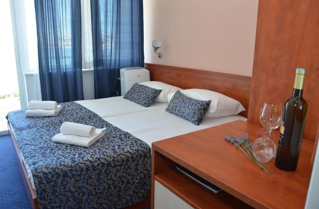 Insel Pag Novalja Zrce Hotel Liberty Zimmer