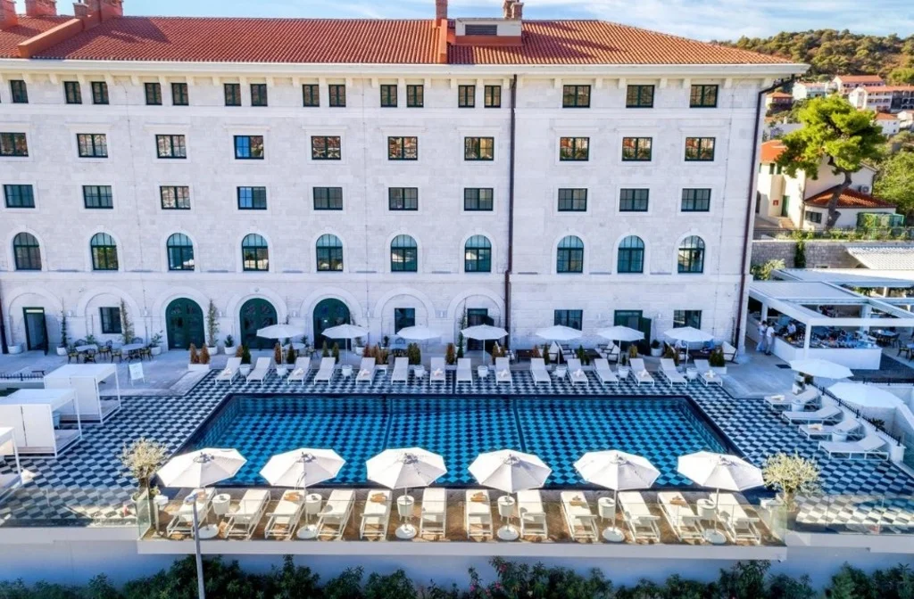 Trogir Hotel Brown Beach Aussen